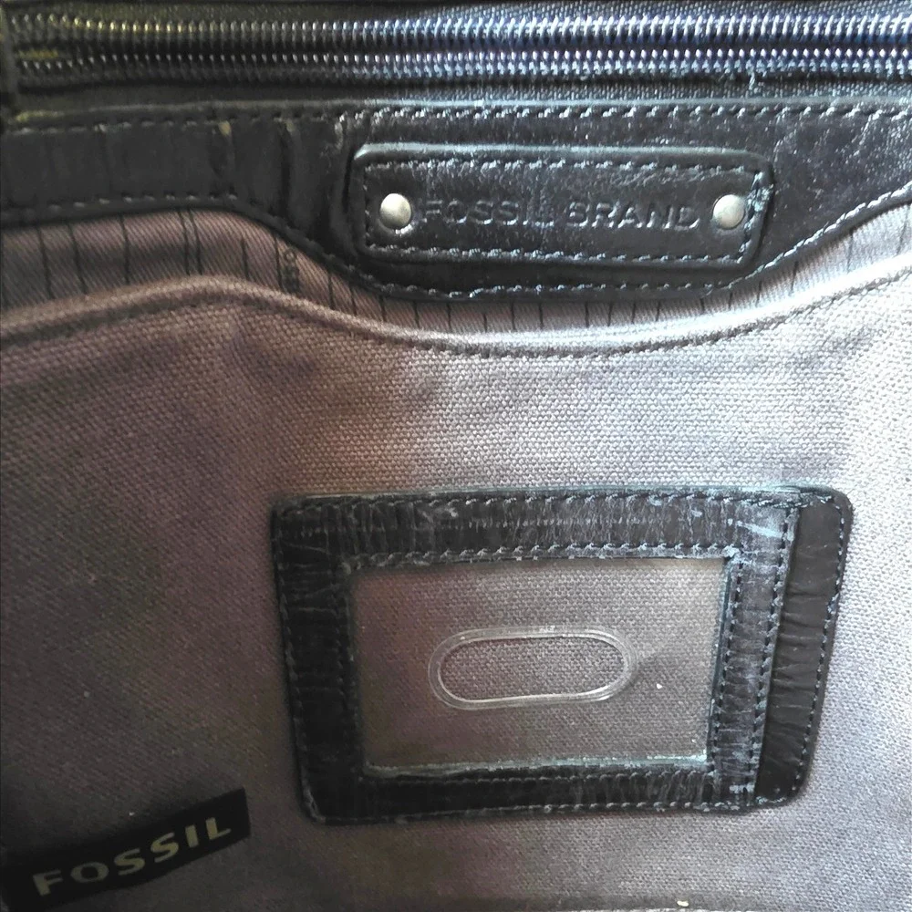 Fossil Indie Sleaze Leather Messenger Crossbody Bag Black Distressed Grunge SM